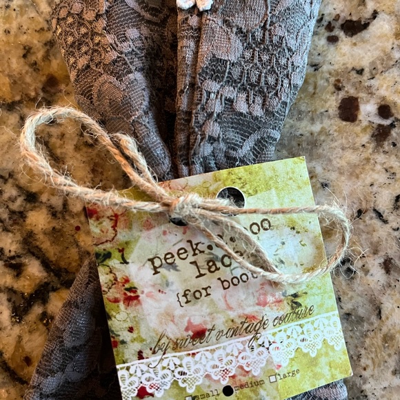 Peek a boo lace for boots new! - Picture 2 of 2